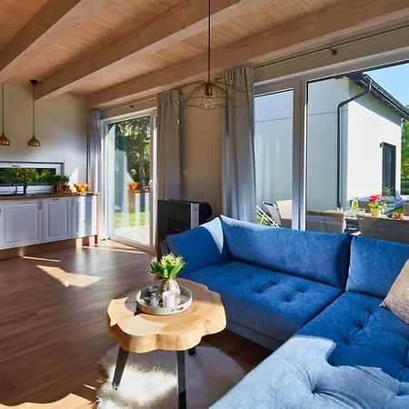 Sosnowomi - Caloroczne Na Wynajem 別荘 *