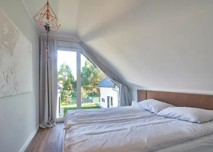 Sosnowomi - Caloroczne Na Wynajem * لوبيتاتو