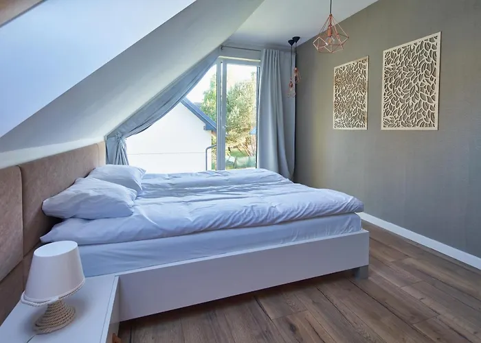 بيت للعطل Sosnowomi - Caloroczne Na Wynajem